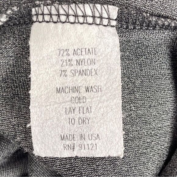 Sno Skins Gray Silver Velvet Long Sleeve Turtleneck Layering Top Size Large - Picture 4 of 7